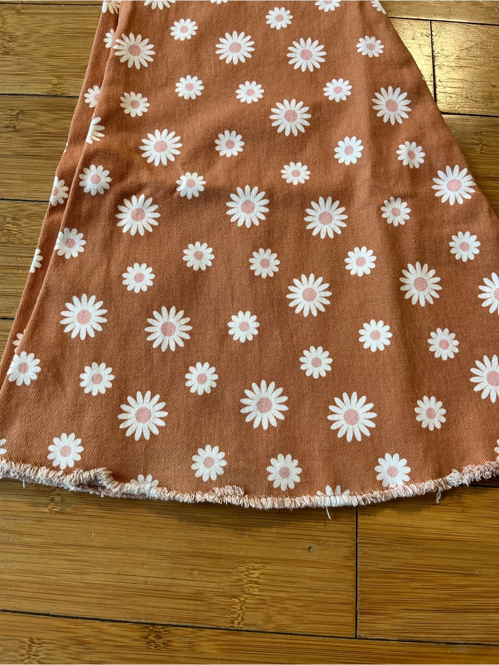 Altar'd State High Rise Daisy Print Super Flare Jeans 70s Inspired - Picture 2 of 12